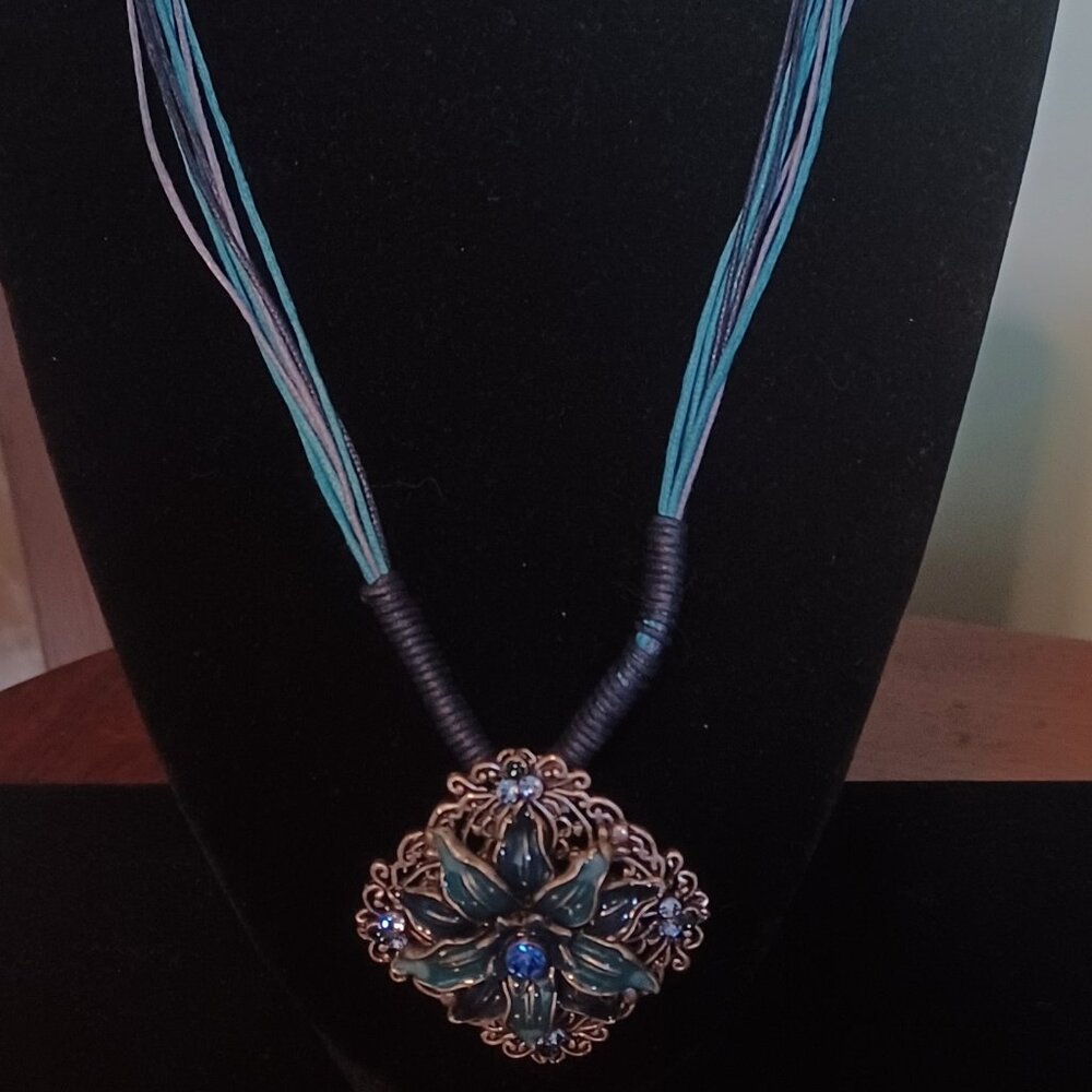 Vintage Blue Flower Necklace with Matching Earrings